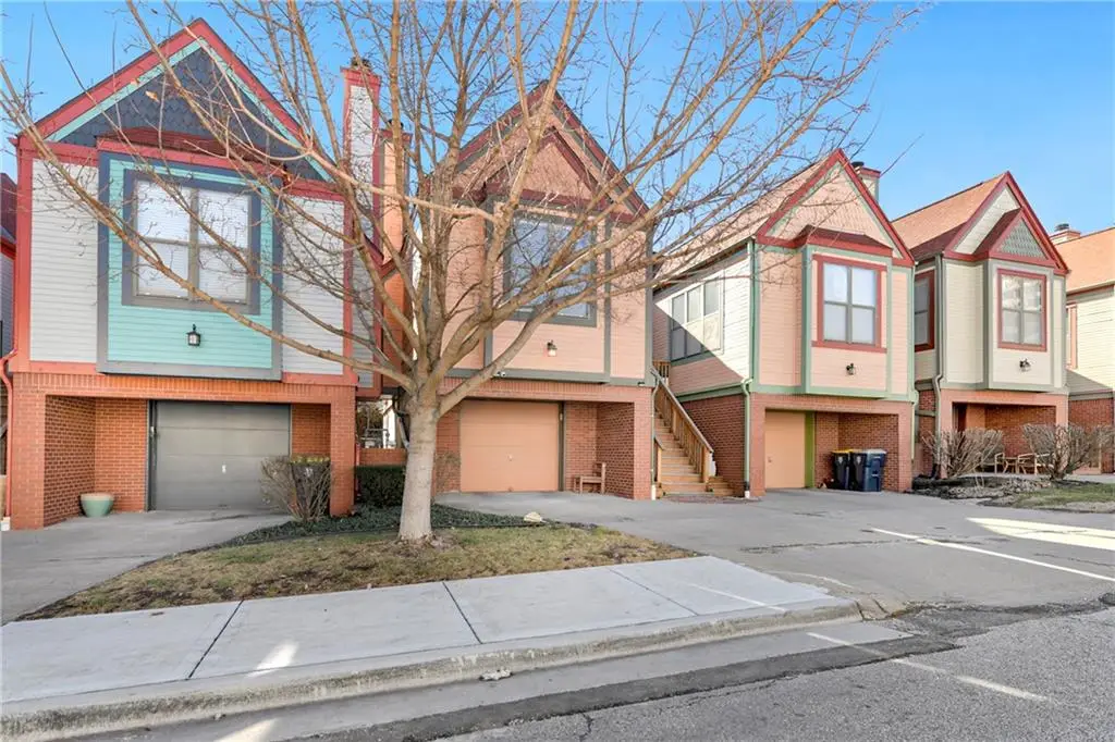 115 E 29th Street, Kansas City, MO 64108 - Image #1