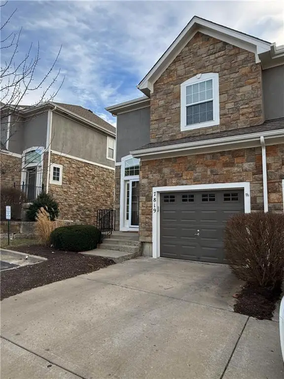 7819 W 158th Court, Overland Park, KS 66223 - Image #2