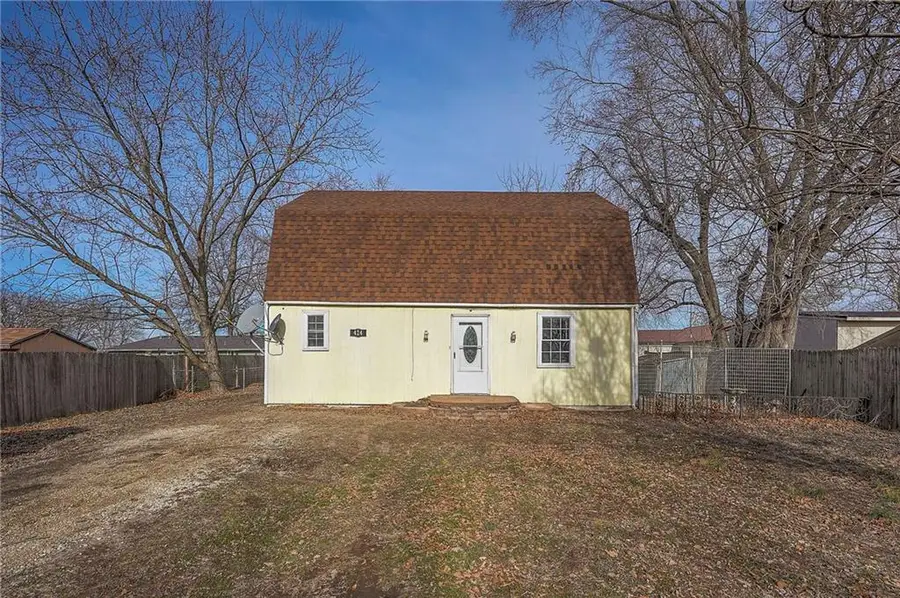 424 E 2nd Street, Linwood, KS 66052 - #2