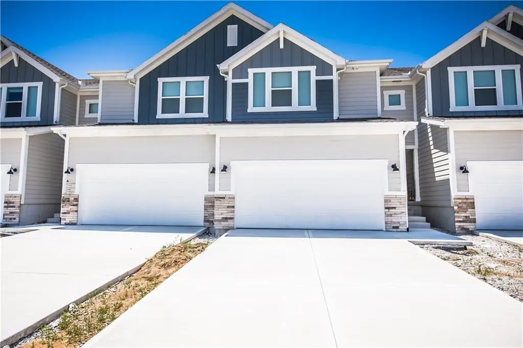 3712 SW Walsh Drive, Lees Summit, MO 64082 - Image #1