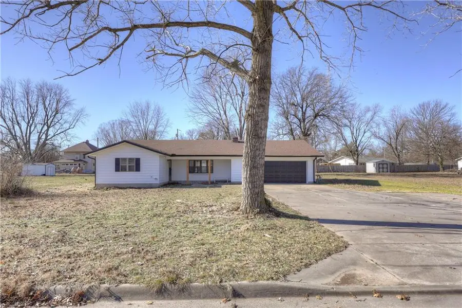 425 N Idaho Avenue, Columbus, KS 66725 - Image #2