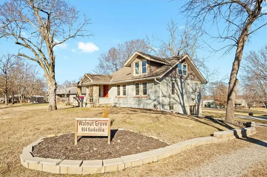 904 E Kaskaskia Street, Paola, KS 66071 - Image #2