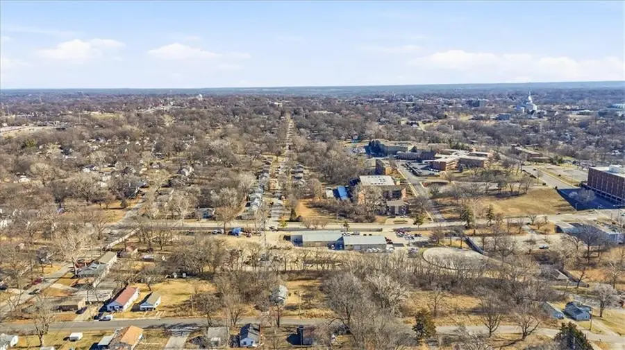 1019 S Scott Avenue, Independence, MO 64054 - Image #2