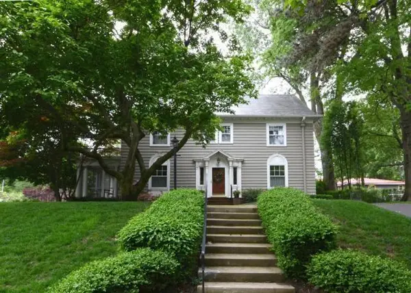 401 W 57 Terrace, Kansas City, MO 64112