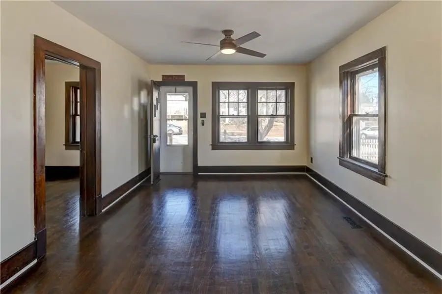 1213 Spruce Street, Leavenworth, KS 66048 - Image #3