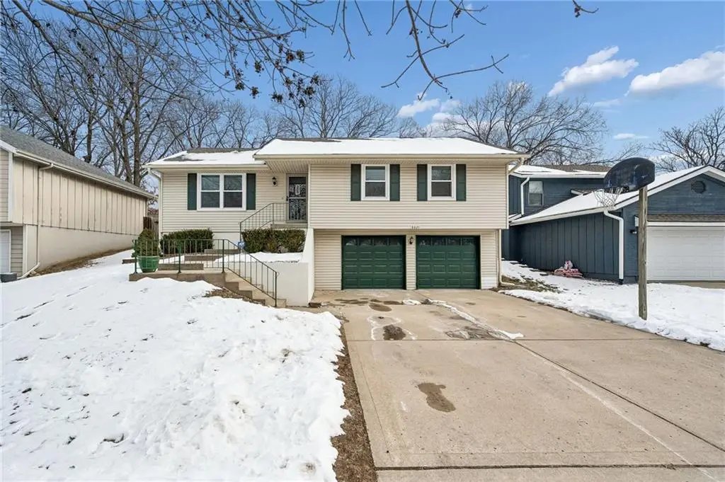 8021 N Everton Avenue, Kansas City, MO 64152 - Image #1