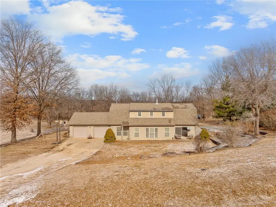 16404 Covey Lane, Bonner Springs, KS 66012 - Image #2