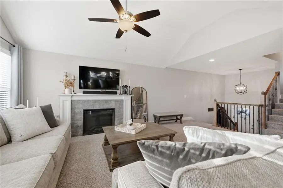 4917 N 141st Lane, Basehor, KS 66007 - Image #3