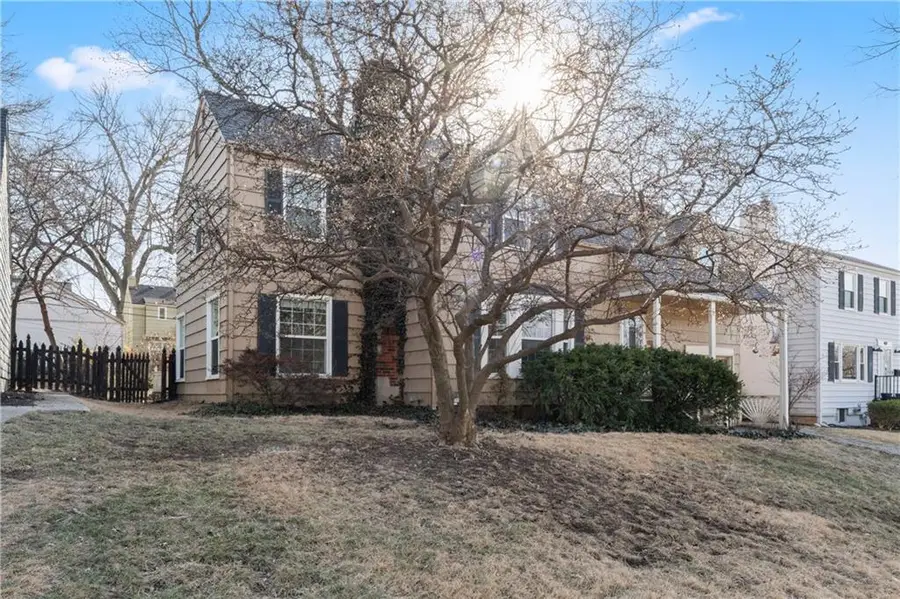 415 E 65th Terrace, Kansas City, MO 64131 - #2