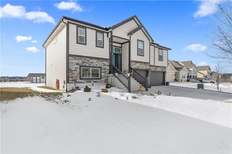 1504 N 162nd Circle, Basehor, KS 66007 - #3