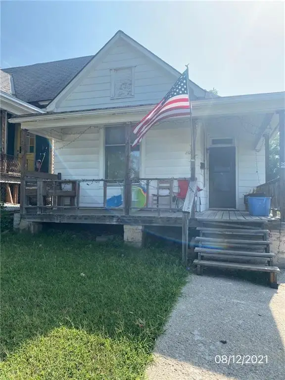 2325 Fairmount Avenue, Kansas City, MO 64108