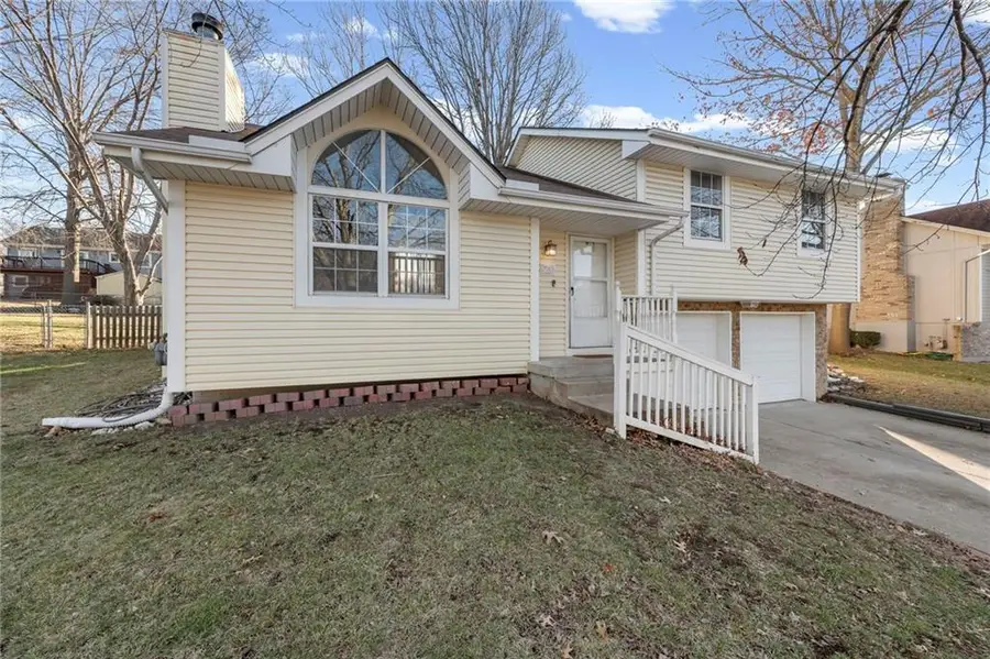 725 NE Lyon Drive, Lees Summit, MO 64086 - Image #3