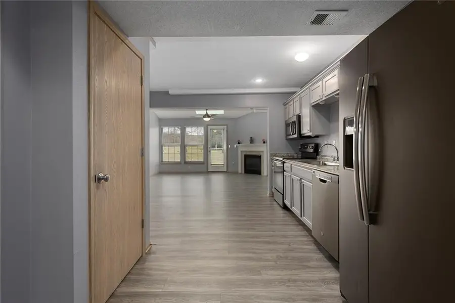 8123 N Lawn Avenue, Kansas City, MO 64119 - Image #3