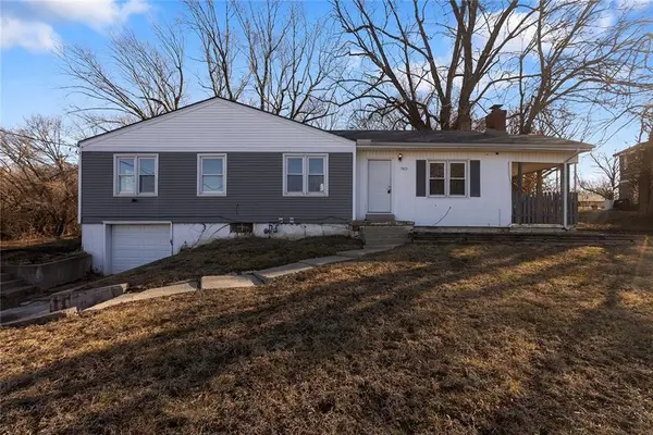 7923 James A Reed Road, Kansas City, MO 64138