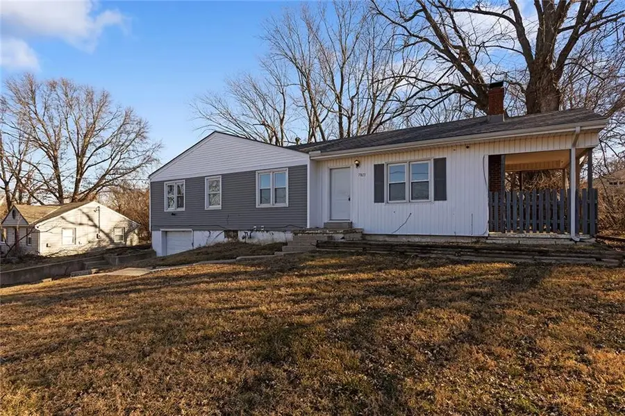7923 James A Reed Road, Kansas City, MO 64138 - Image #2