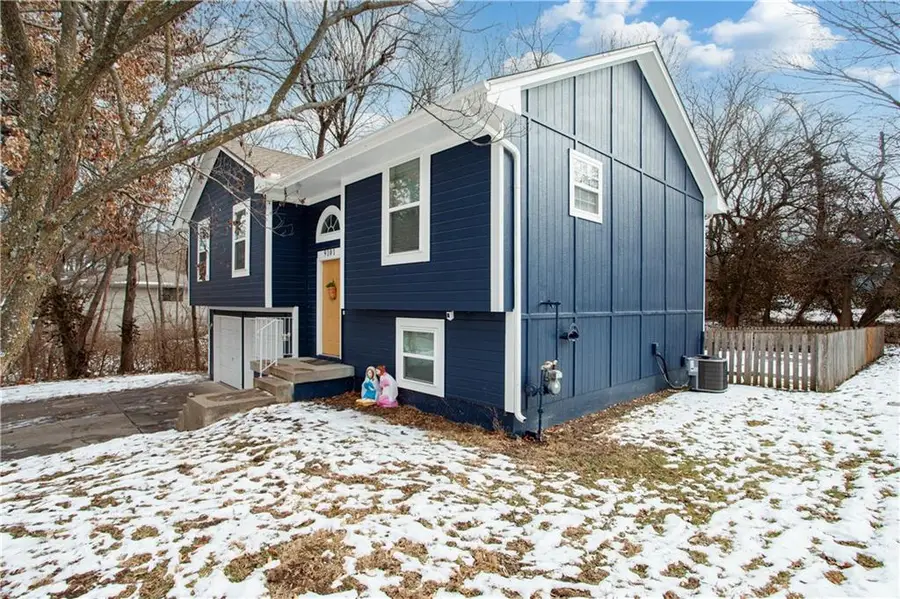 9101 E 55th Street, Raytown, MO 64133 - #3