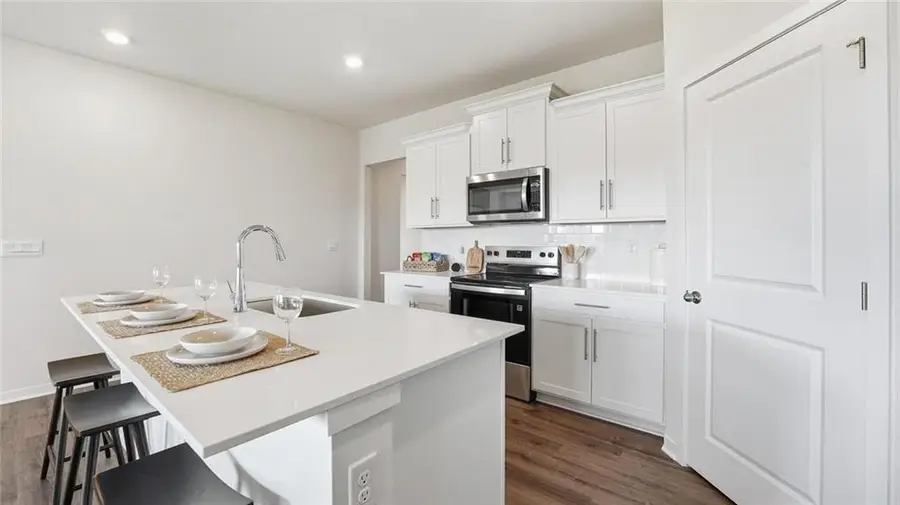 19601 W 201st Street, Spring Hill, KS 66083 - #3