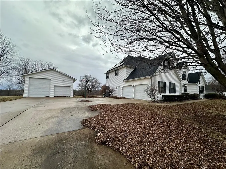 610 E 14th Street, Maryville, MO 64468 - Image #2