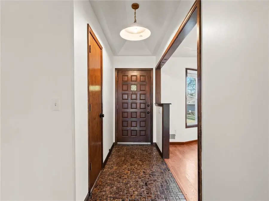 1015 SE 3rd Terrace, Lees Summit, MO 64063 - Image #2