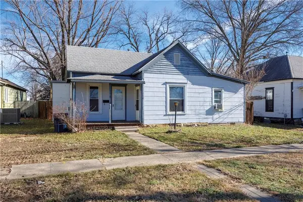 716 N 12th Street, Independence, KS 67301
