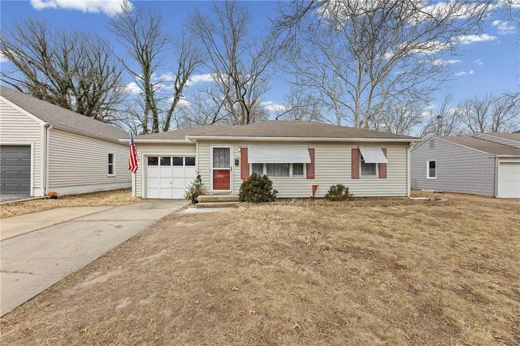 5408 W 72nd Street, Prairie Village, KS 66208 - Image #1