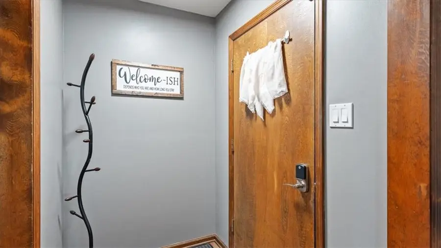 1015 Mount Calvary Road, Lansing, KS 66043 - Image #2