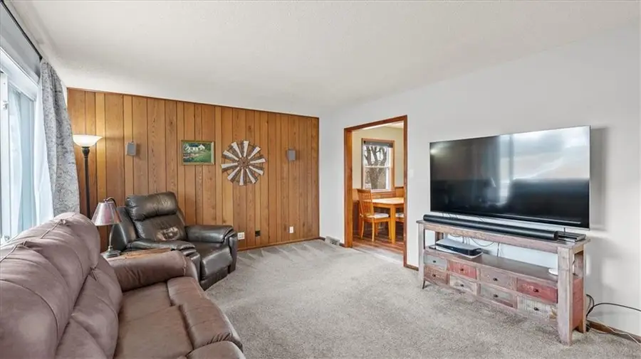 1015 Mount Calvary Road, Lansing, KS 66043 - Image #3