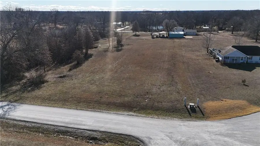 15040 E Pony Hill Road, Nevada, MO 64772 - Image #2