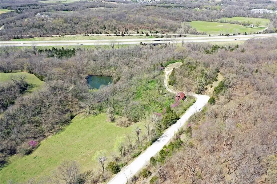 9817 Hollingsworth Road, Kansas City, KS 66109 - Image #2