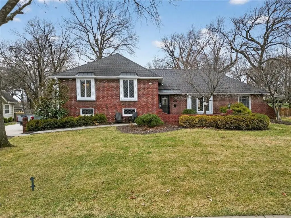 9116 Fontana Street, Prairie Village, KS 66207 - #1