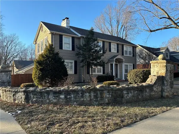 802 N Noyes Boulevard, St Joseph, MO 64506