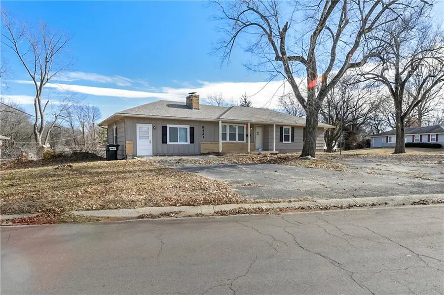 8421 Spring Valley Road, Raytown, MO 64138 - Image #3