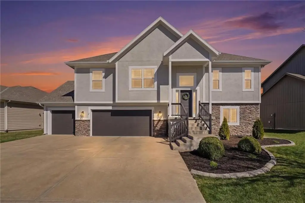 12400 Parkview Avenue, Kansas City, KS 66109 - #1