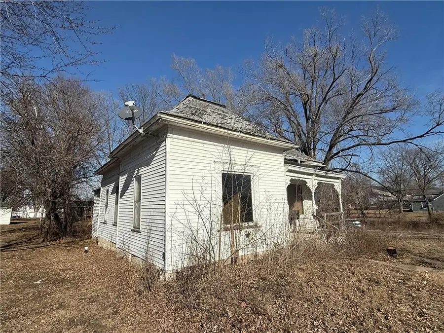 309 W Samuel Street, Hamilton, MO 64644 - Image #3