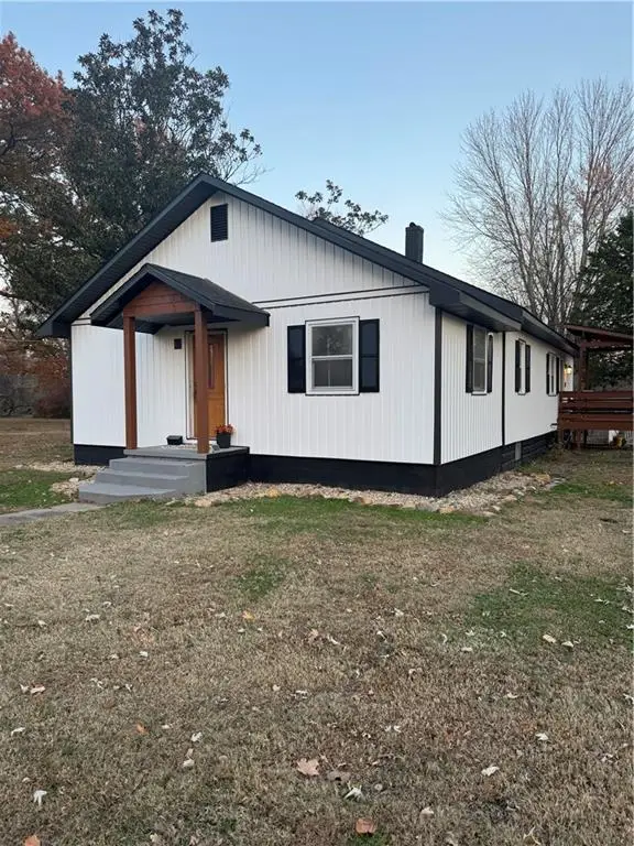 1002 N Water Street, Pittsburg, KS 66762