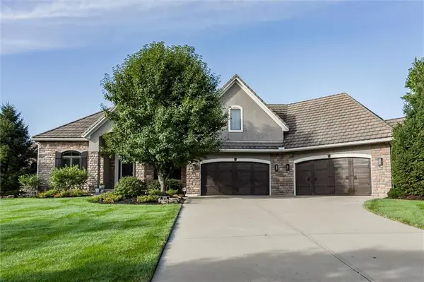 12703 W 160th Terrace, Overland Park, KS 66221