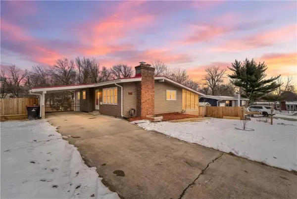 903 E Clark Street, Warrensburg, MO 64093