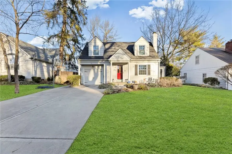 5523 Chadwick Road, Fairway, KS 66205 - Image #3