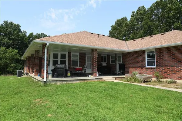 11503 State Route 2 Highway, Freeman, MO 64746