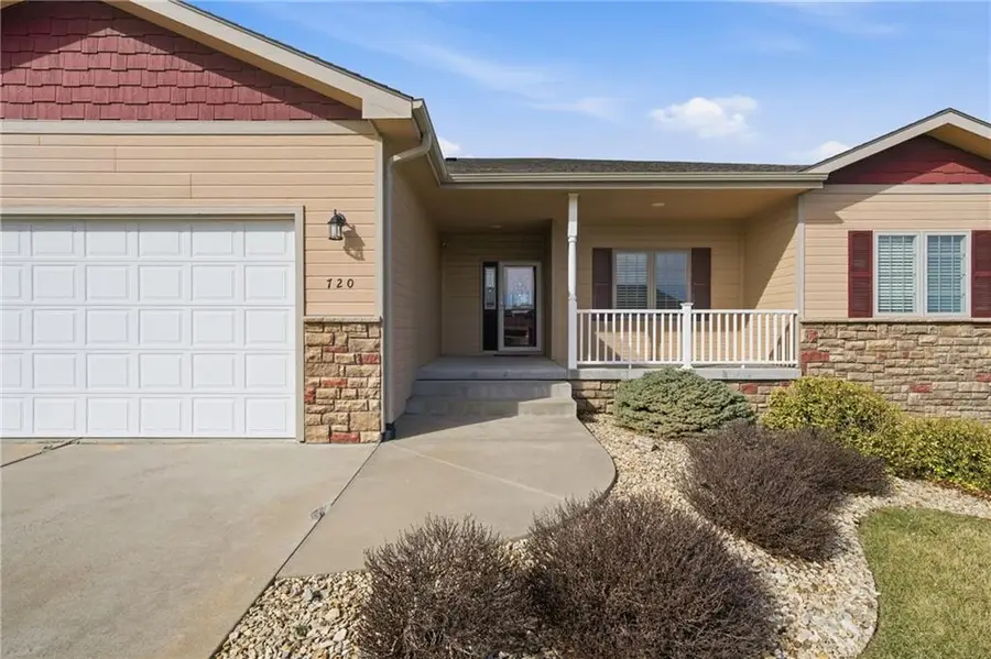 720 Leyden Ridge Circle, Manhattan, KS 66503 - #2