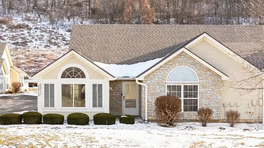 6011 NE Kensington Court, Lees Summit, MO 64064 - #2