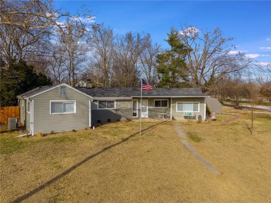 704 W Frost Street, Plattsburg, MO 64477 - #2