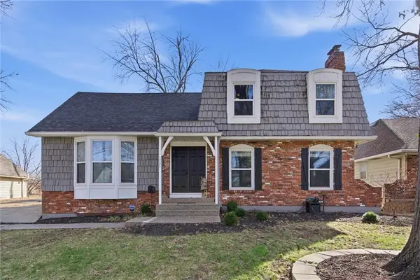 10205 W 97th Terrace, Overland Park, KS 66212