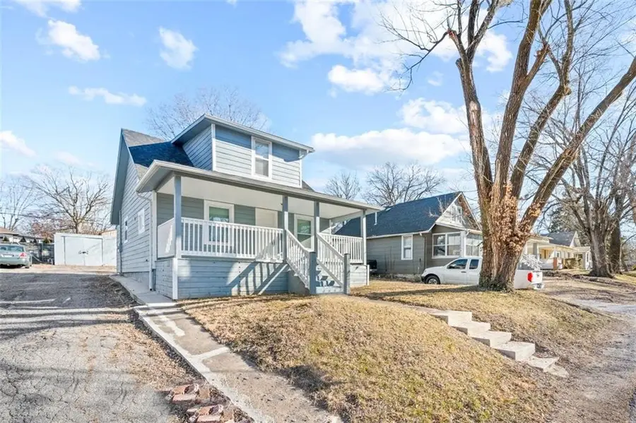 1515 S Home Avenue, Independence, MO 64052 - Image #3