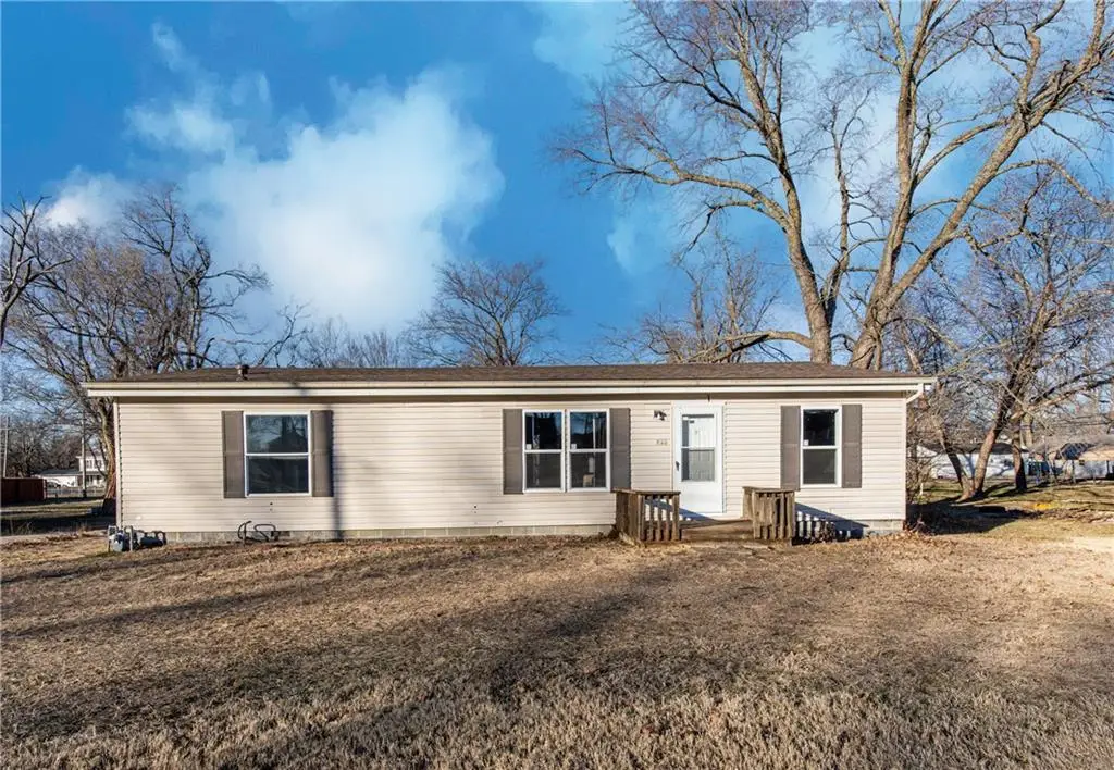 618 Locust Street, Mound City, KS 66056 - Image #1