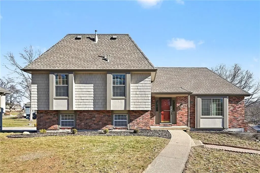 8317 NW Overland Drive, Kansas City, MO 64151 - Image #1