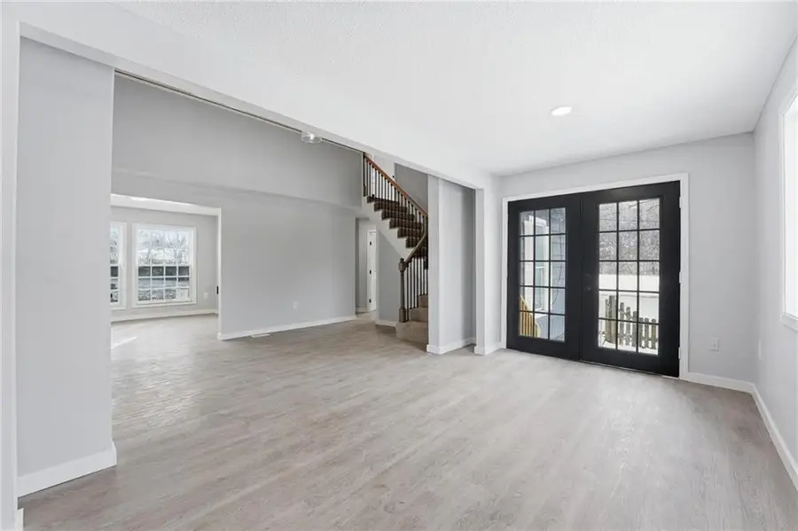 12007 E Alberta Street, Sugar Creek, MO 64054 - #2