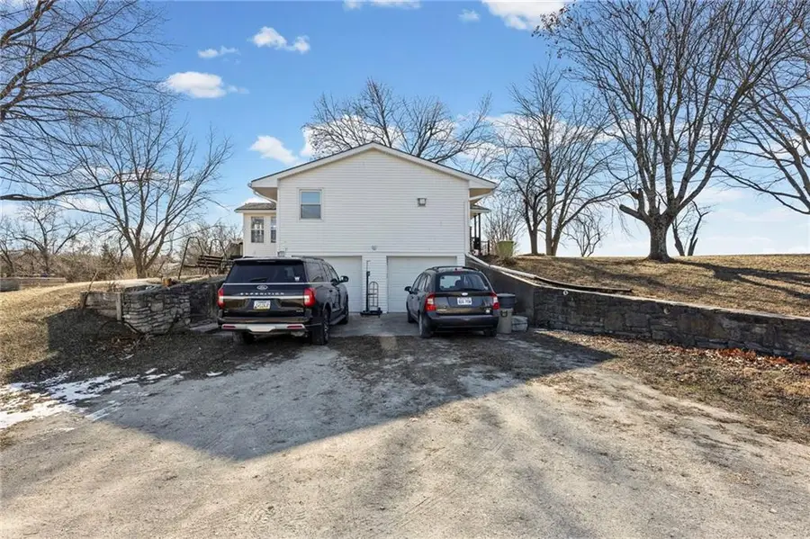 360 E 2300 Road, Edgerton, KS 66021 - Image #3