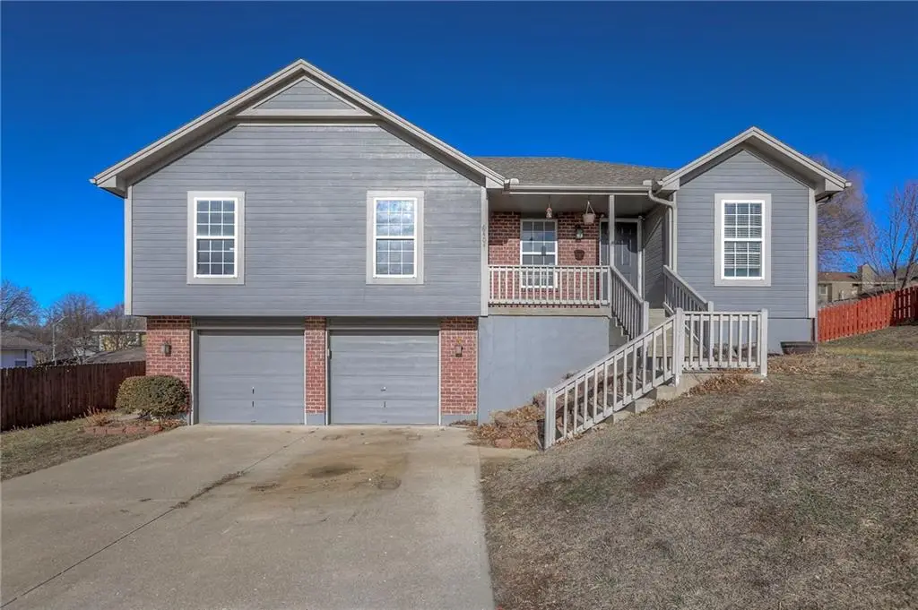 18404 E Blackhawk Trail, Independence, MO 64056 - Image #1