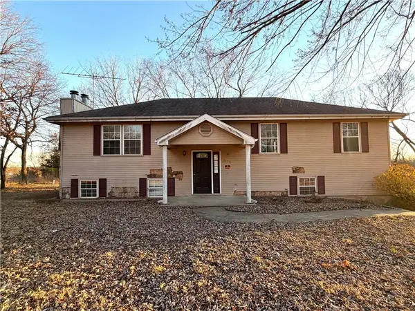 33251 Koala Circle, Excelsior Springs, MO 64024